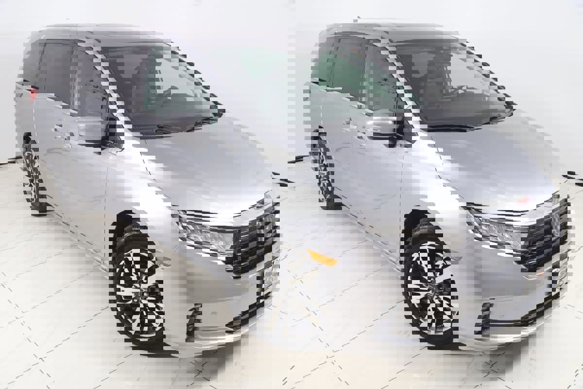 Used 2023 Honda Odyssey Touring image 19