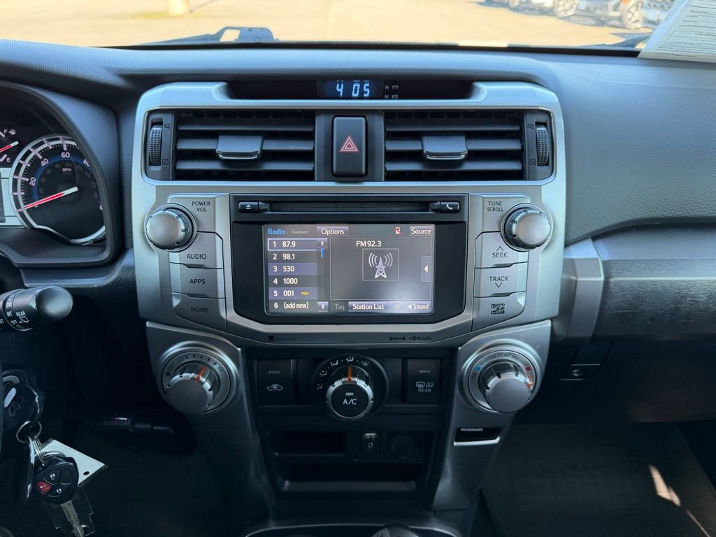 Used 2017 Toyota 4Runner SR5 image 21