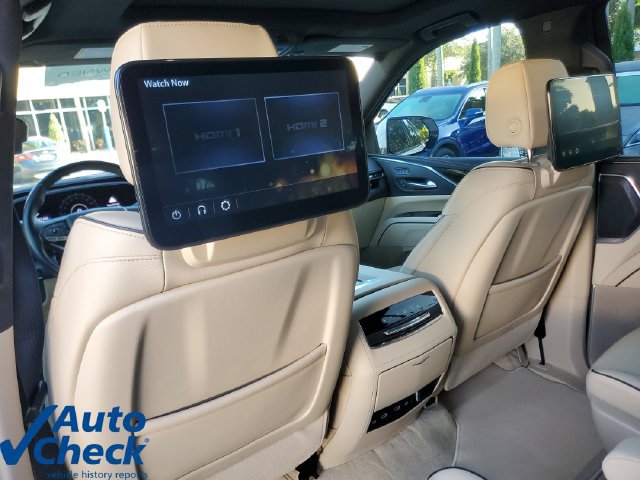Used 2024 Cadillac Escalade ESV Premium Luxury RWD image 15