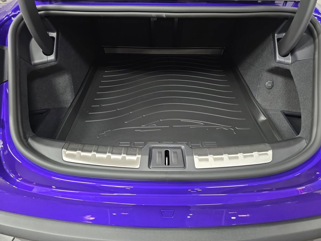 New 2026 Porsche Taycan image 31