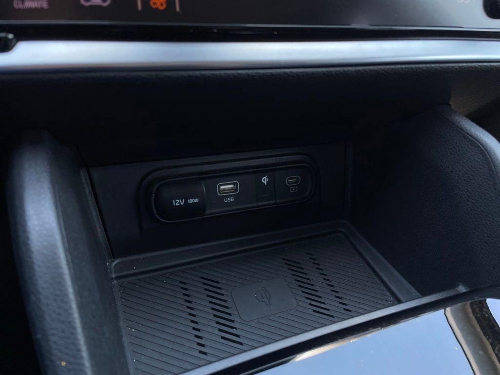 Used 2024 Kia Sportage SX image 19