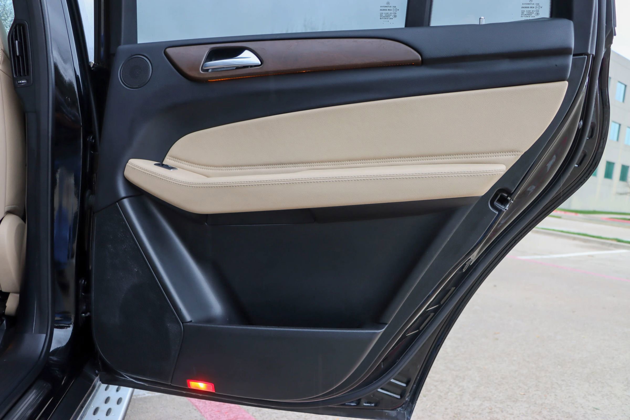 Used 2017 Mercedes-Benz GLS 450 4MATIC image 11