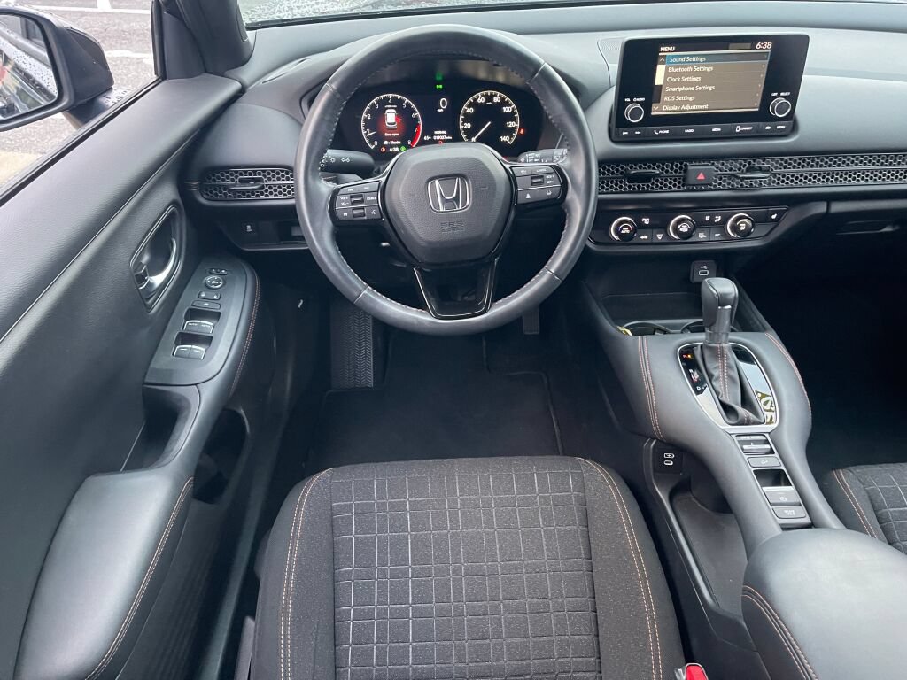 Certified 2024 Honda HR-V Sport image 2