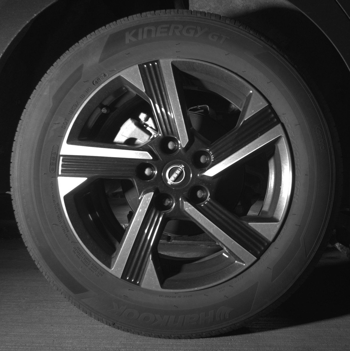 Used 2025 Nissan Sentra SV image 12