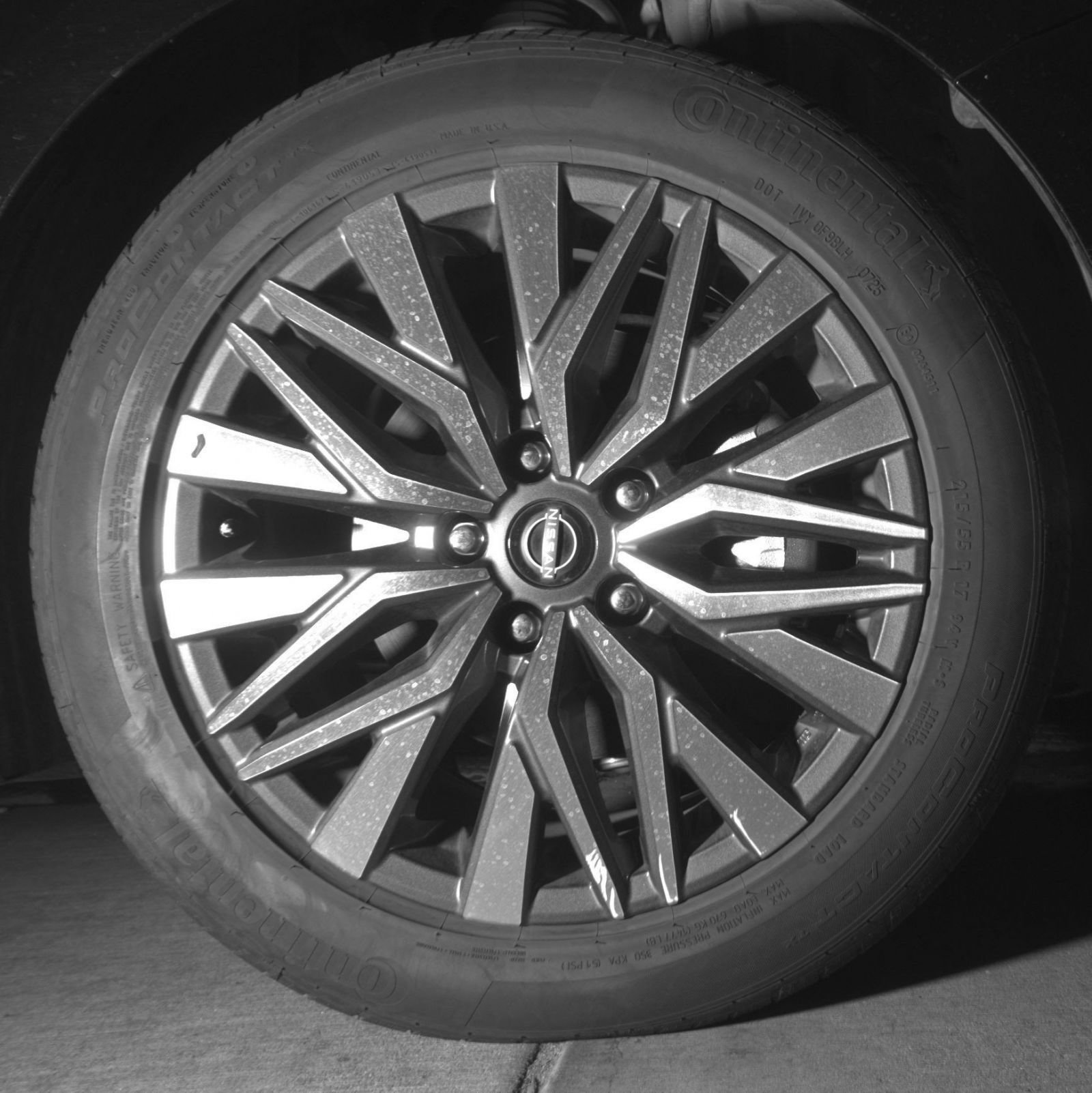 Used 2025 Nissan Altima 2.5 SV FWD image 15