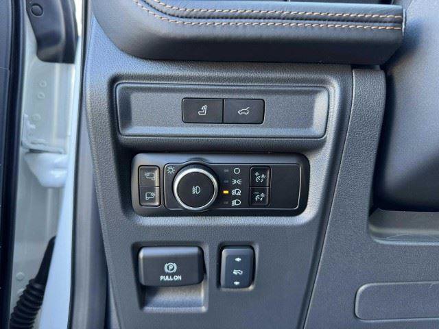 Used 2024 Ford Expedition Platinum RWD image 26