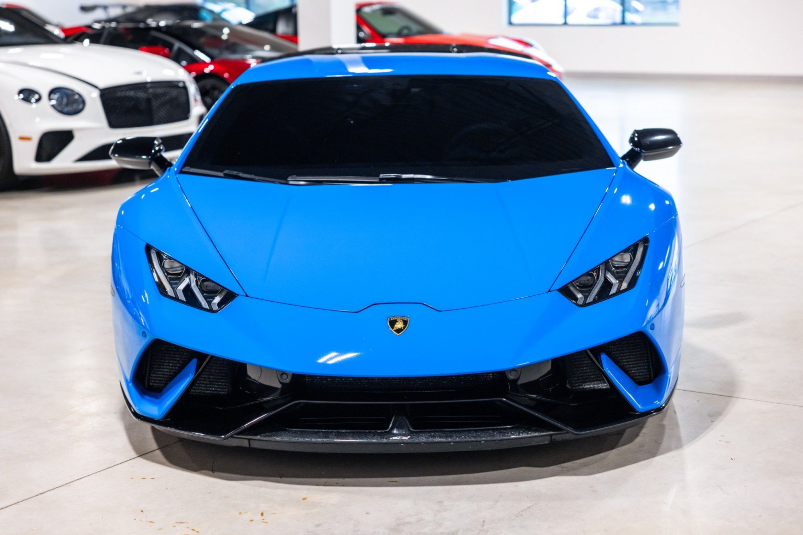 Used 2018 Lamborghini Huracan Performante AWD/4WD image 11