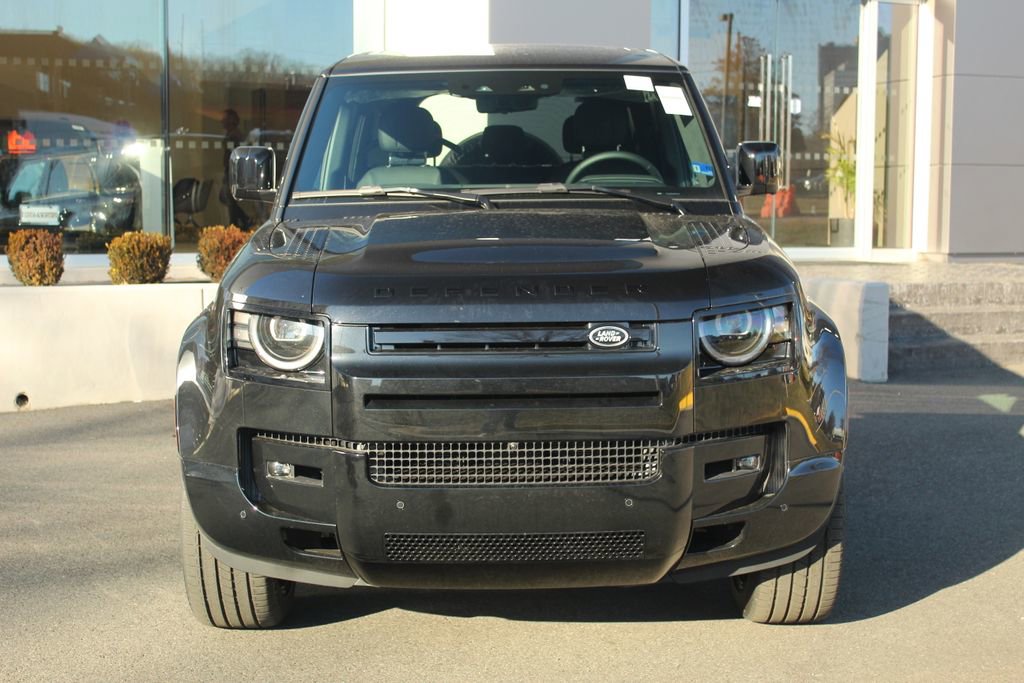 New 2026 Land Rover Defender 110 V8 image 8