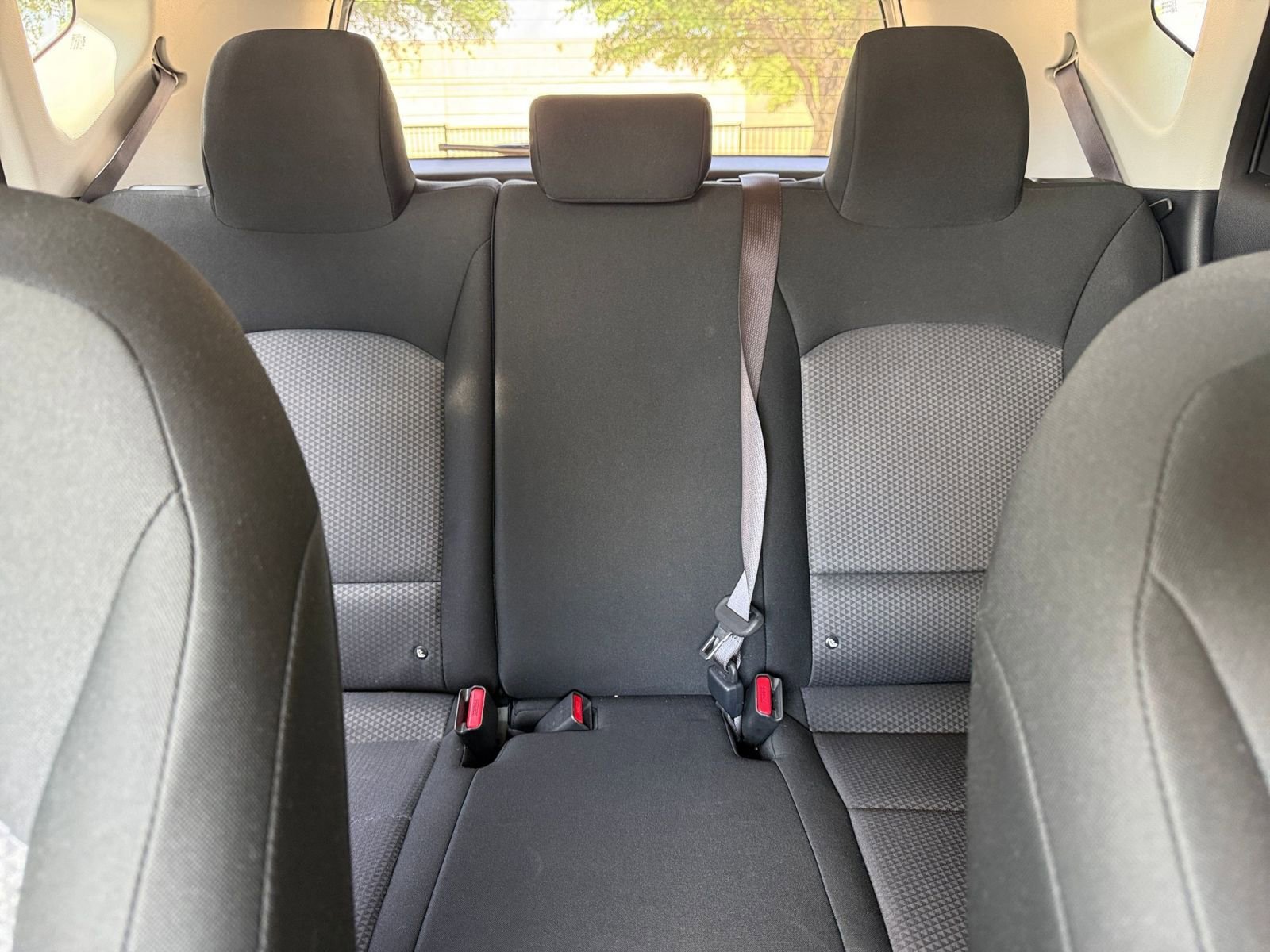 Used 2025 Kia Soul LX w/ LX Technology Package FWD image 38