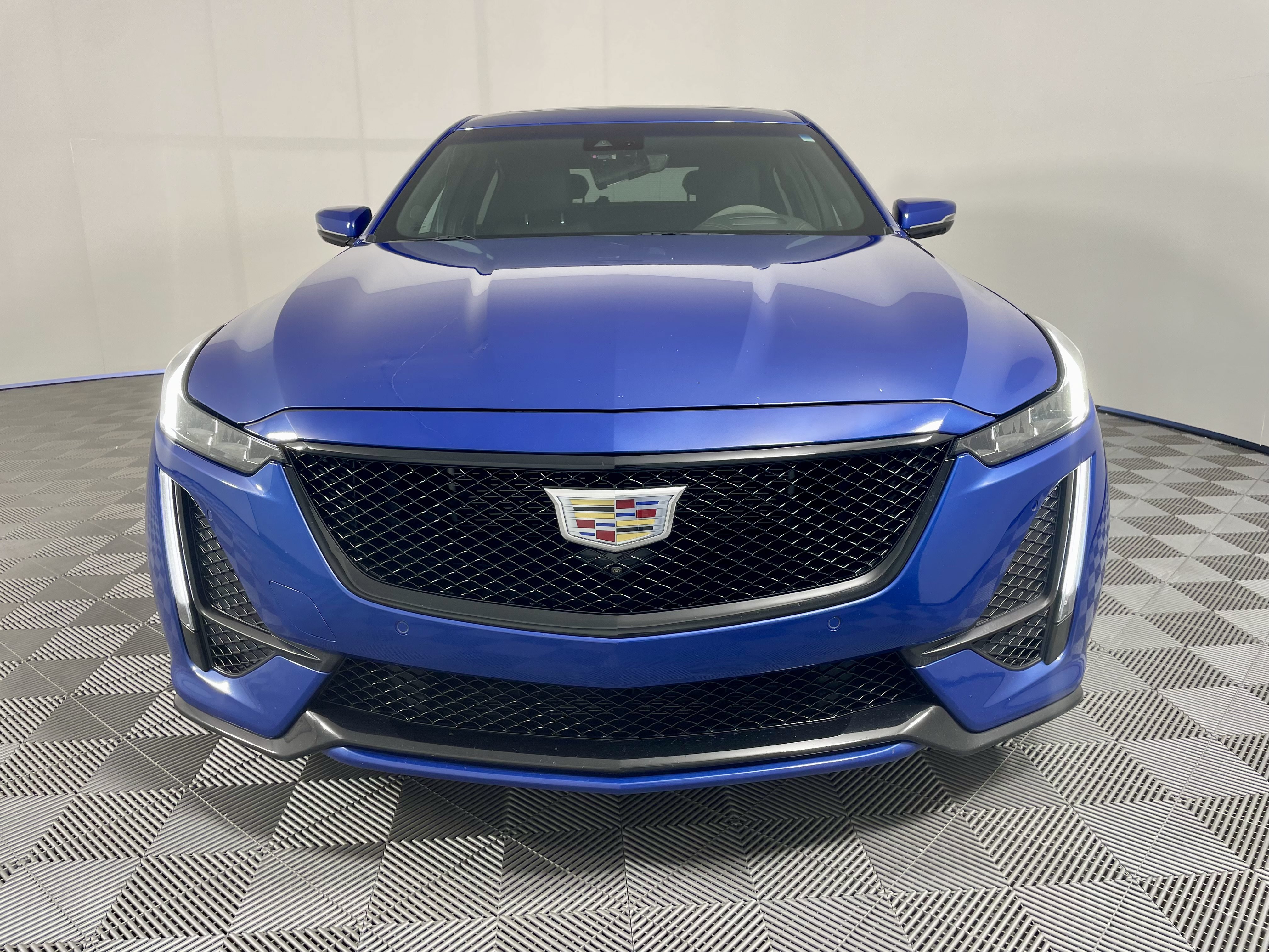 Used 2023 Cadillac CT5 V w/ Premium Package RWD image 8