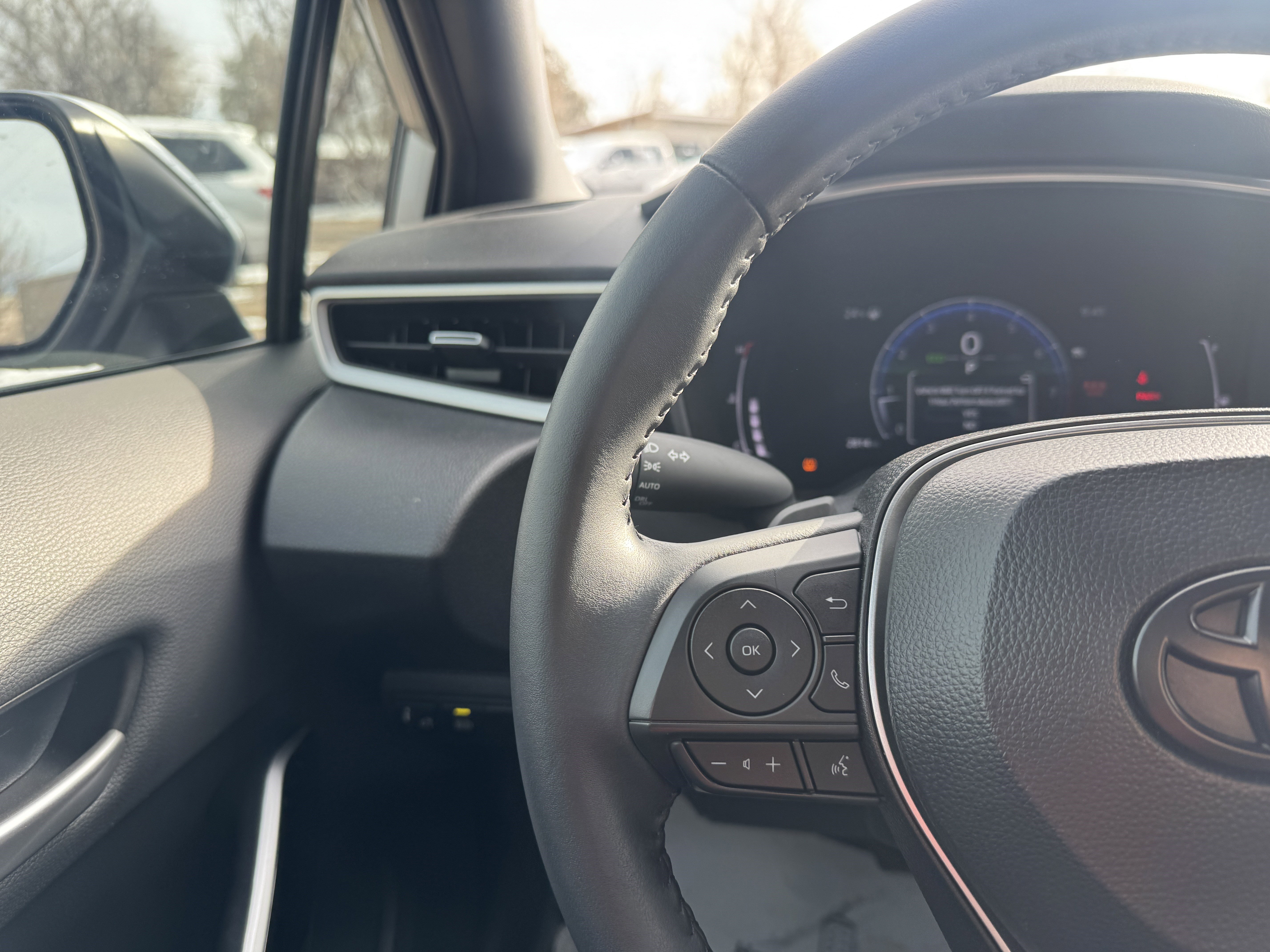 Used 2025 Toyota Corolla XSE image 22