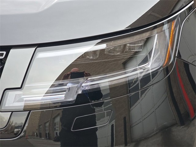 New 2026 Land Rover Range Rover Long Wheelbase Autobiography image 18