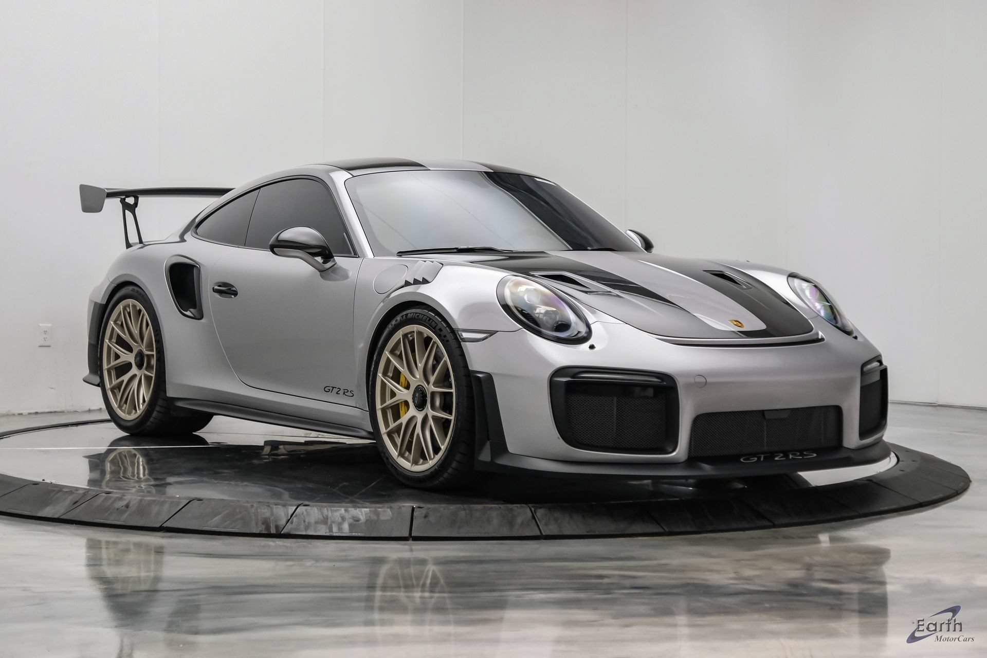 Used 2018 Porsche 911 GT2 RS RWD image 29