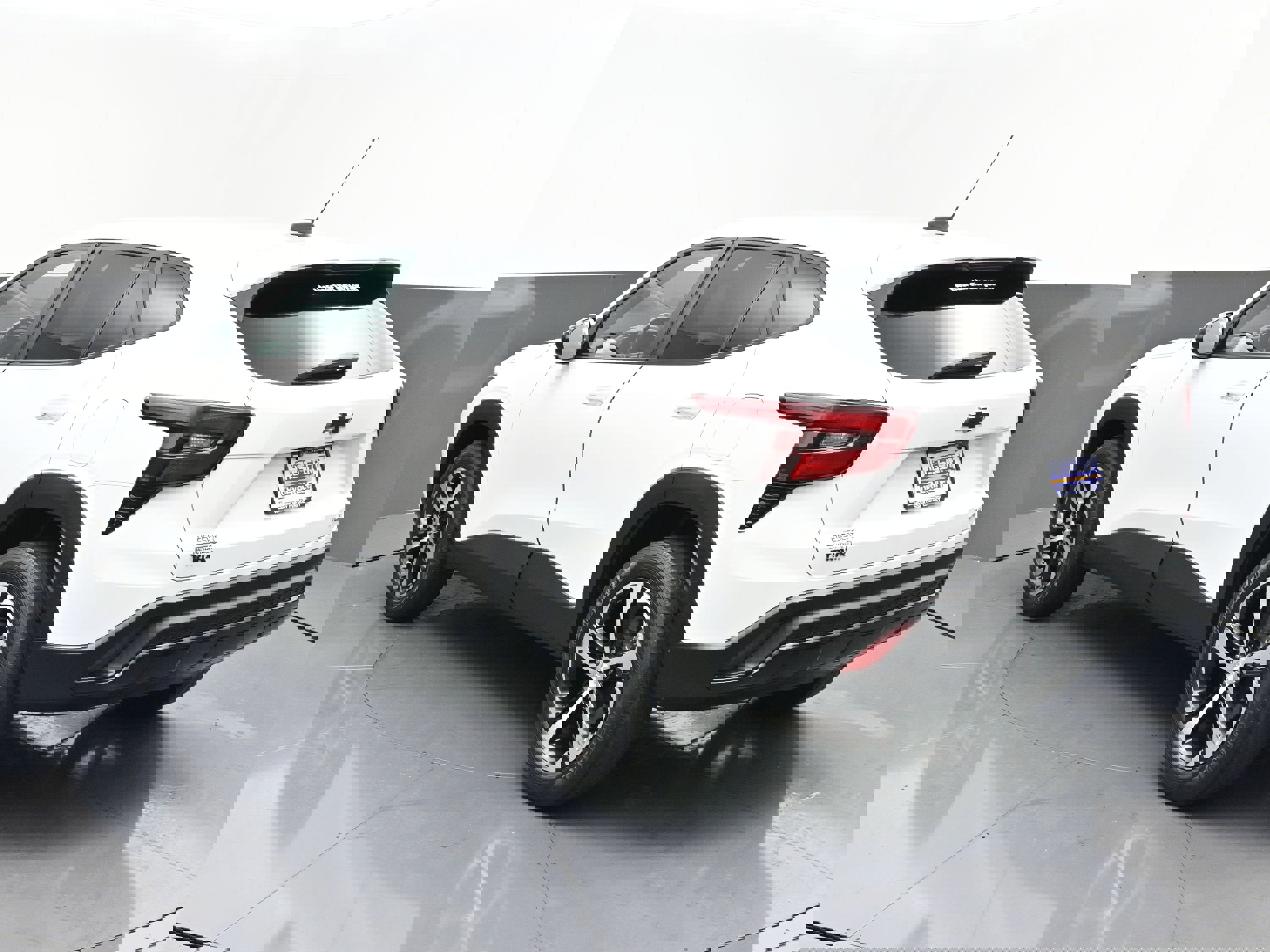 Certified 2024 Chevrolet Trax RS w/ Driver Confidence Package image 5