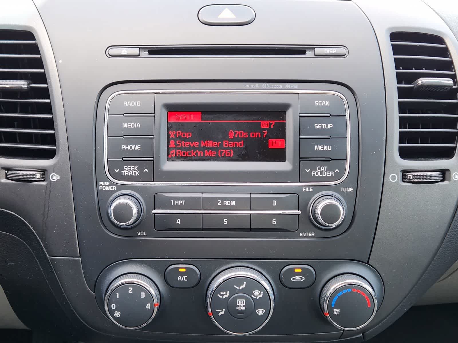 Used 2016 Kia Forte LX FWD image 15