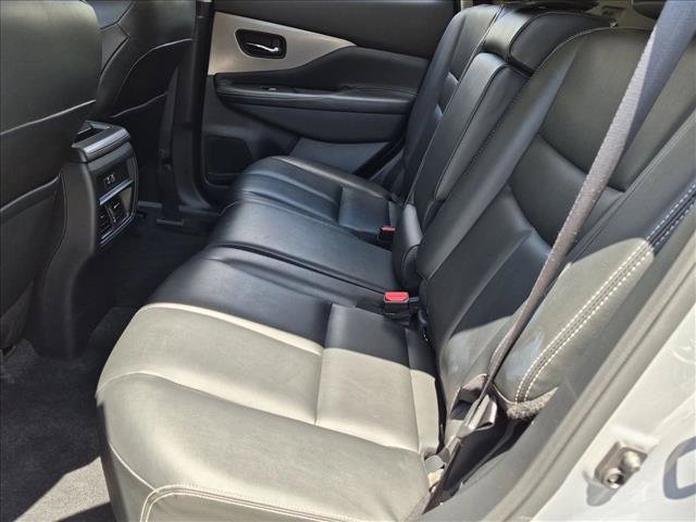 Certified 2024 Nissan Murano SV w/ SV Midnight Edition Package FWD image 18