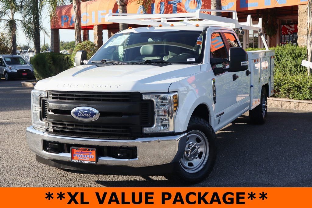 Used 2018 Ford F350 XL w/ Power Equipment Group image 4