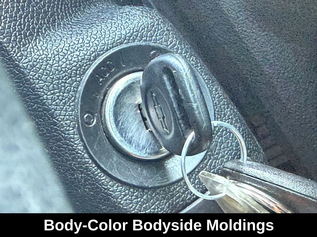 Used 2017 Chevrolet Traverse LT w/ Style and Technology Package image 18