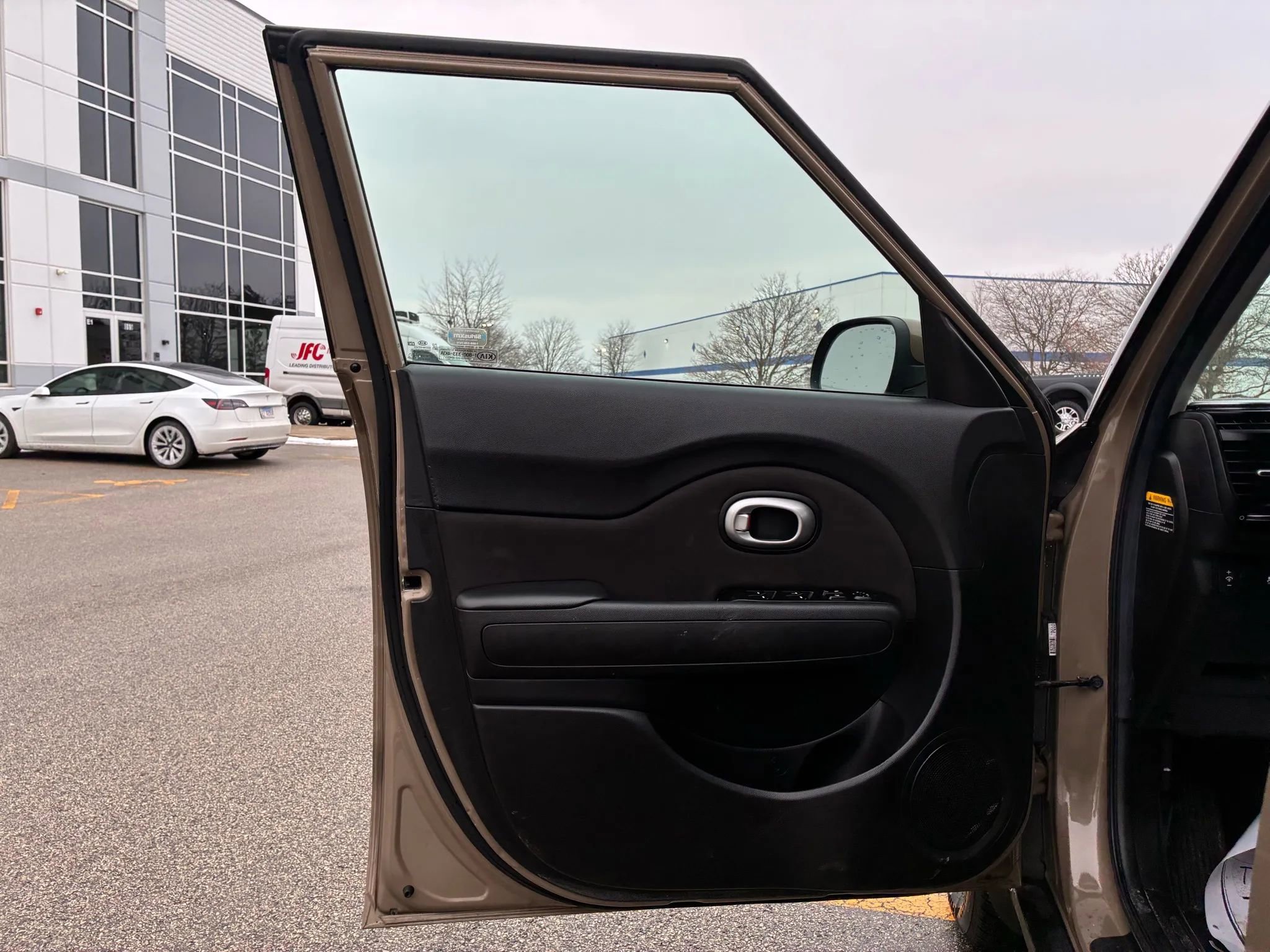 Used 2015 Kia Soul image 11