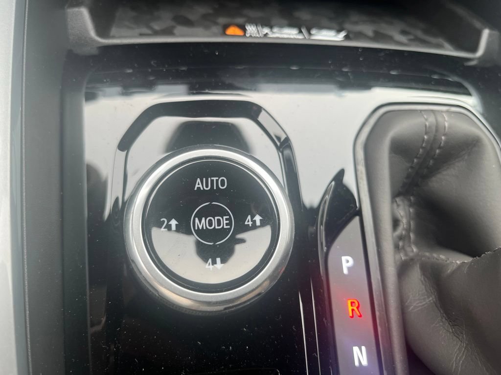 New 2026 Chevrolet Colorado ZR2 w/ Midnight Edition AWD/4WD image 24