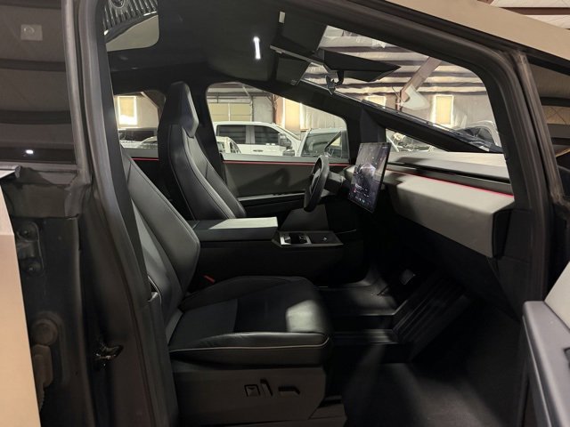 Used 2025 Tesla Cybertruck AWD Crew Cab image 13