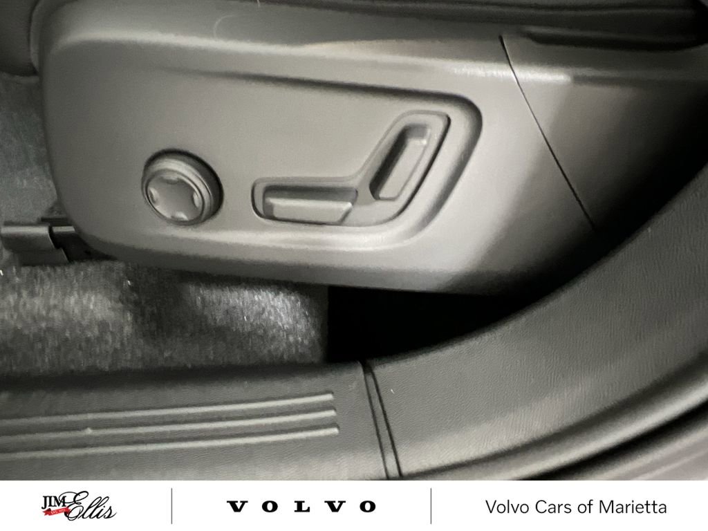 New 2026 Volvo XC40 B4 Plus w/ Climate Package image 12