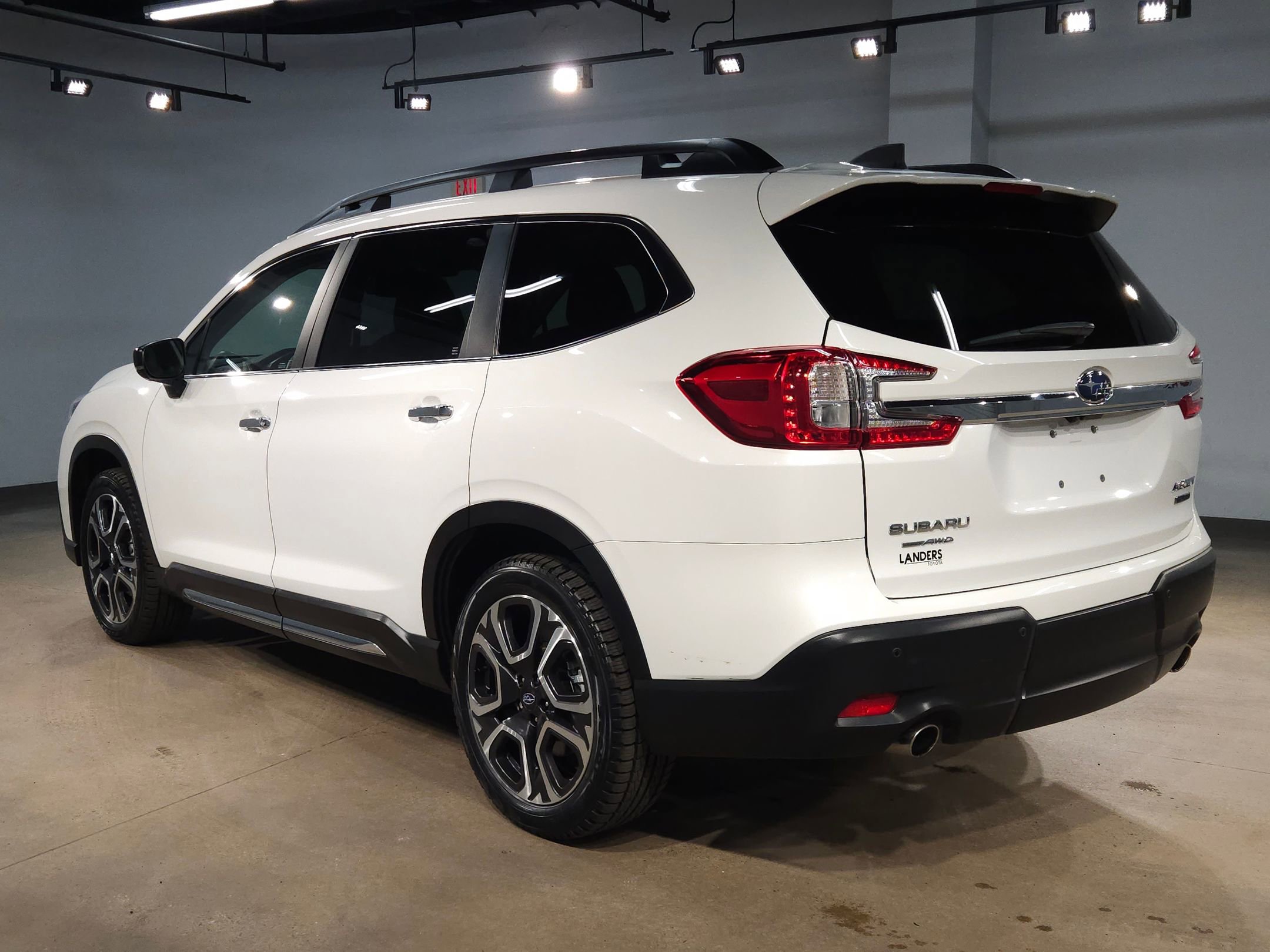 Used 2024 Subaru Ascent Touring image 5