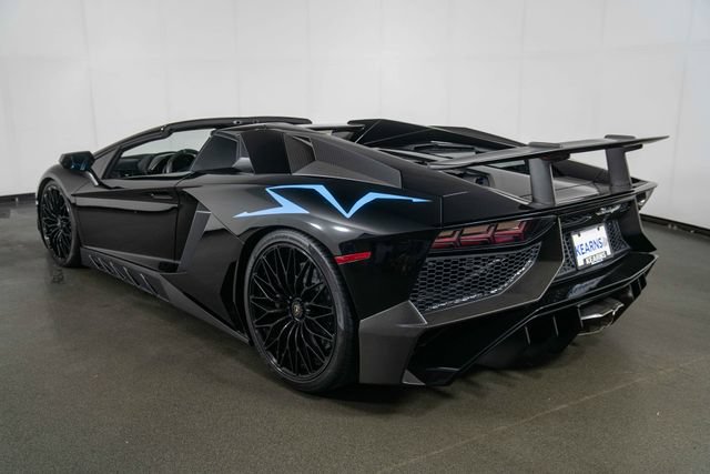 Used 2017 Lamborghini Aventador LP 750-4 Superveloce AWD/4WD image 6