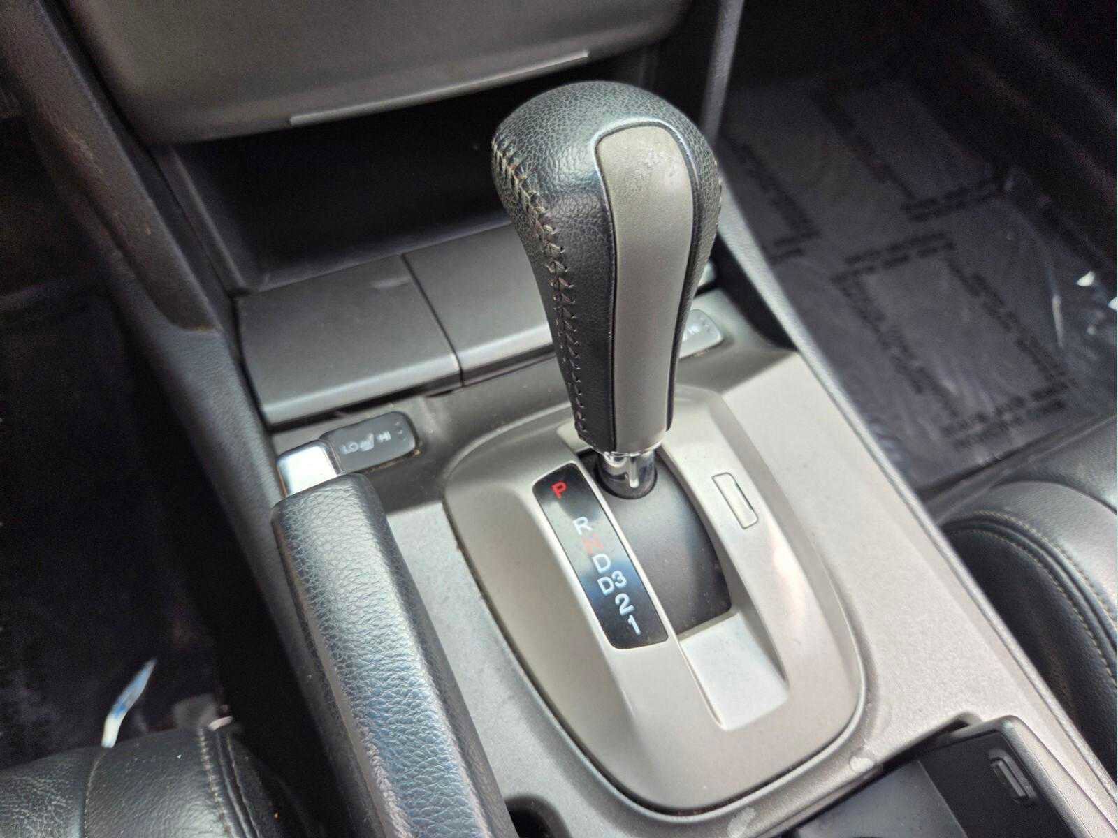 Used 2010 Honda Crosstour EX-L image 24