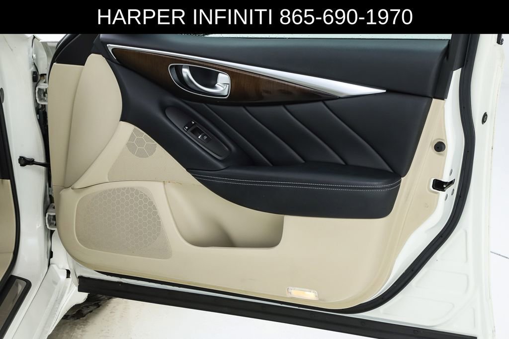 Used 2018 INFINITI Q50 Luxe w/ Essential Package (3.0T Luxe) AWD/4WD image 32
