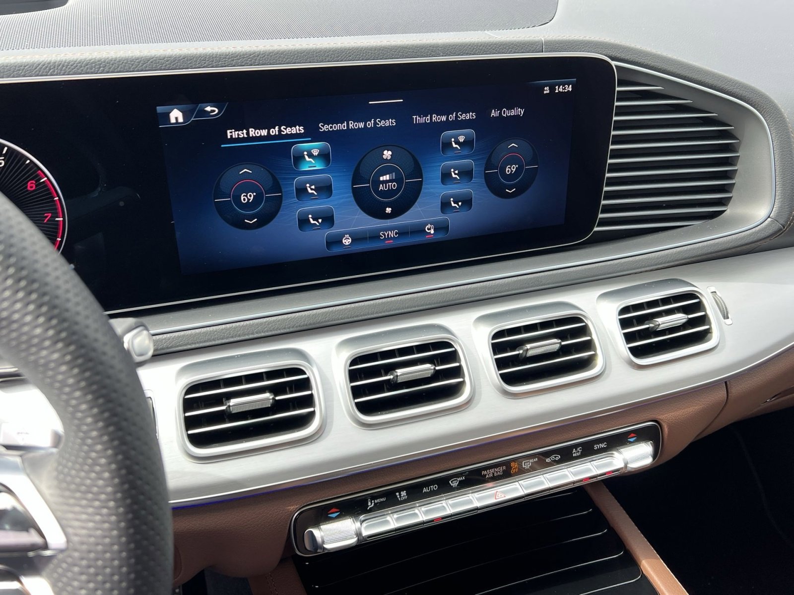 New 2026 Mercedes-Benz GLS 450 4MATIC image 19