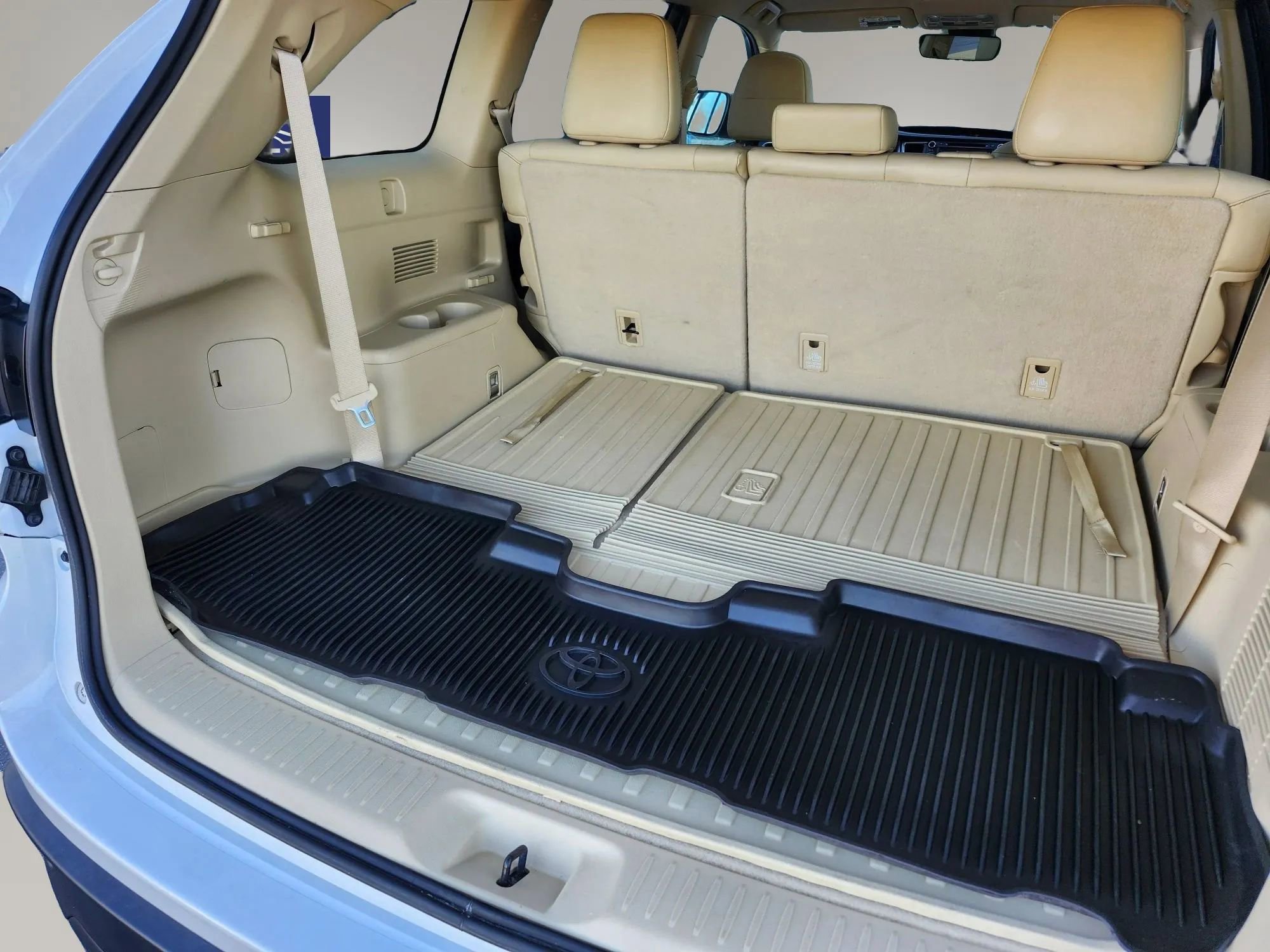 Used 2019 Toyota Highlander XLE AWD/4WD image 33