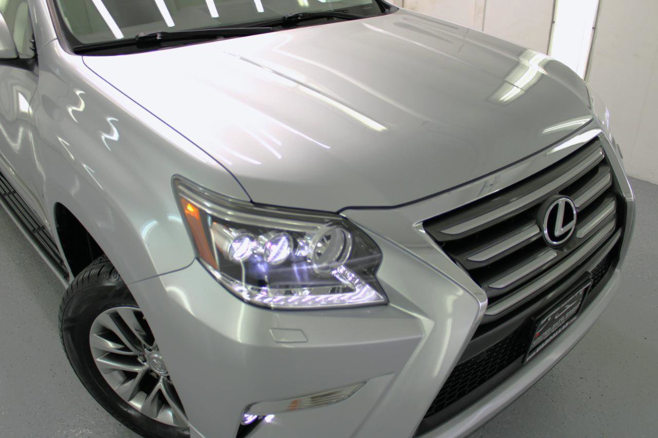 Used 2018 Lexus GX 460 Luxury w/ Preferred Accessory Package image 17