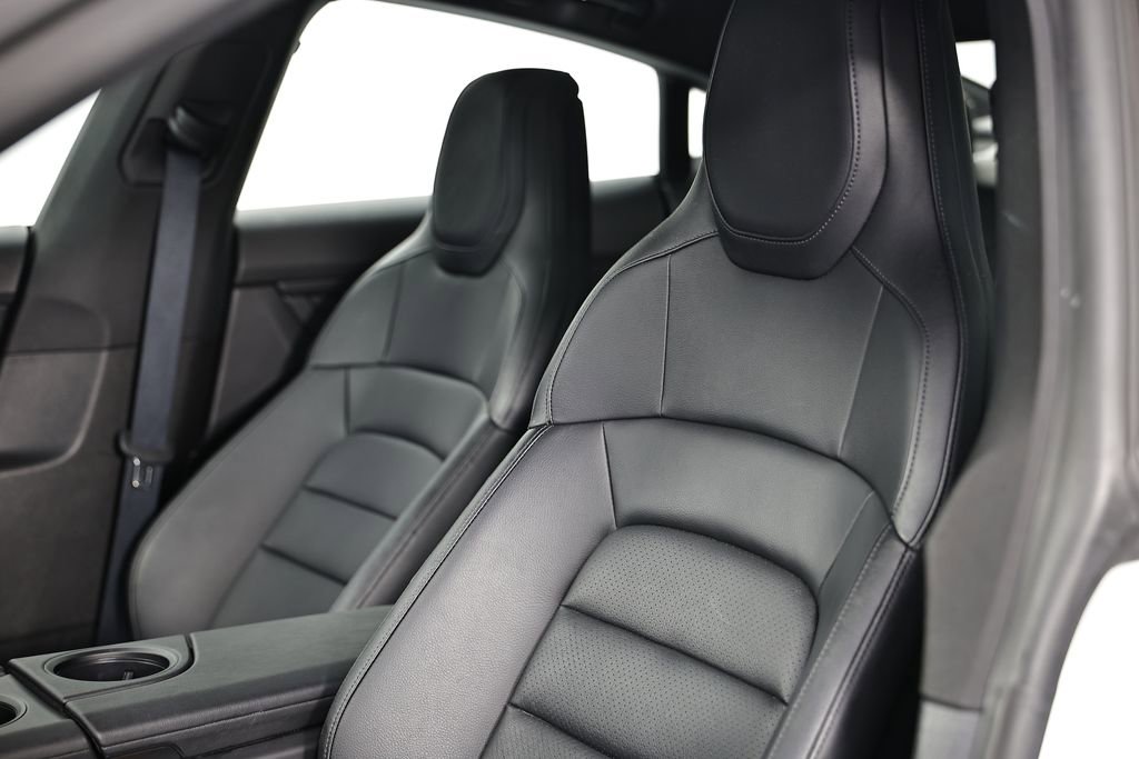 Certified 2022 Porsche Taycan image 23