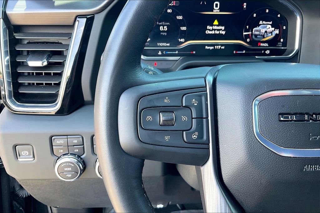 Used 2025 GMC Sierra 2500 Denali Ultimate AWD/4WD image 14