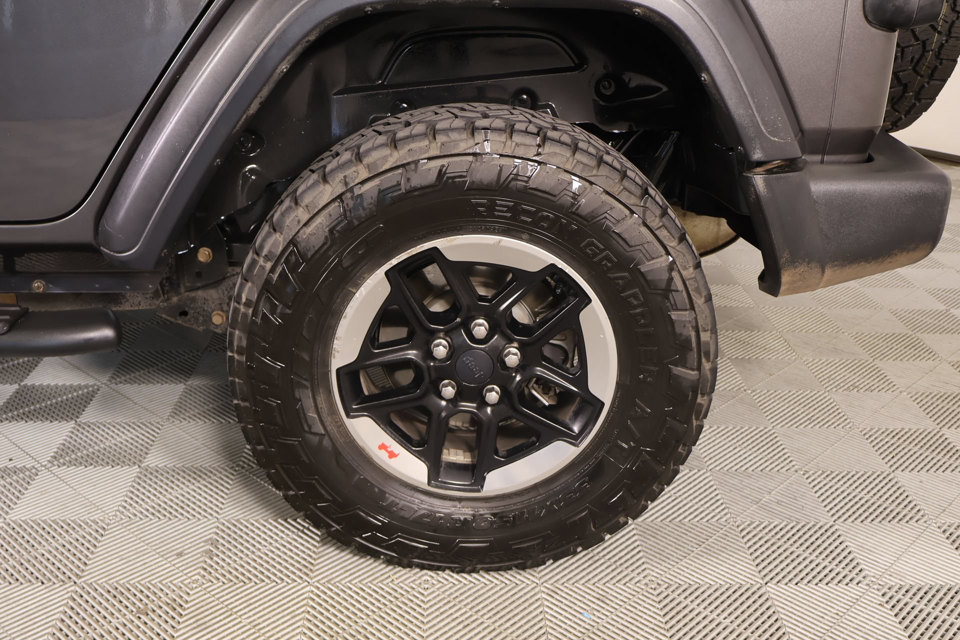 Used 2019 Jeep Wrangler Unlimited Sport S AWD/4WD image 17