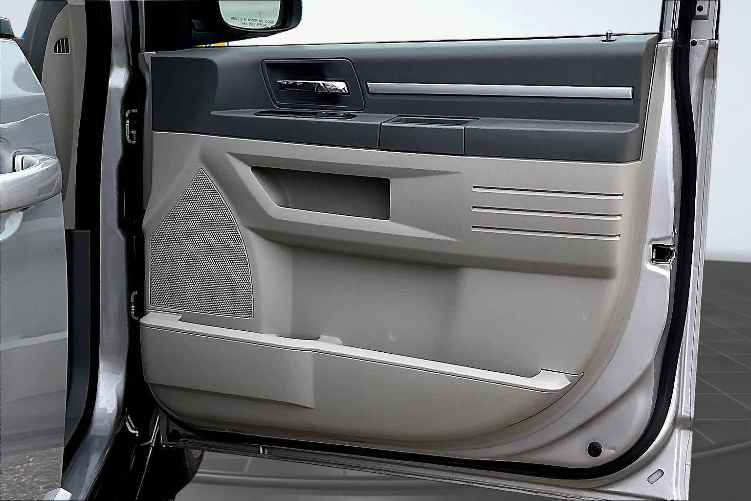Used 2010 Dodge Grand Caravan SE FWD image 28