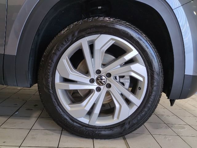 Used 2023 Volkswagen Atlas SE AWD/4WD image 30
