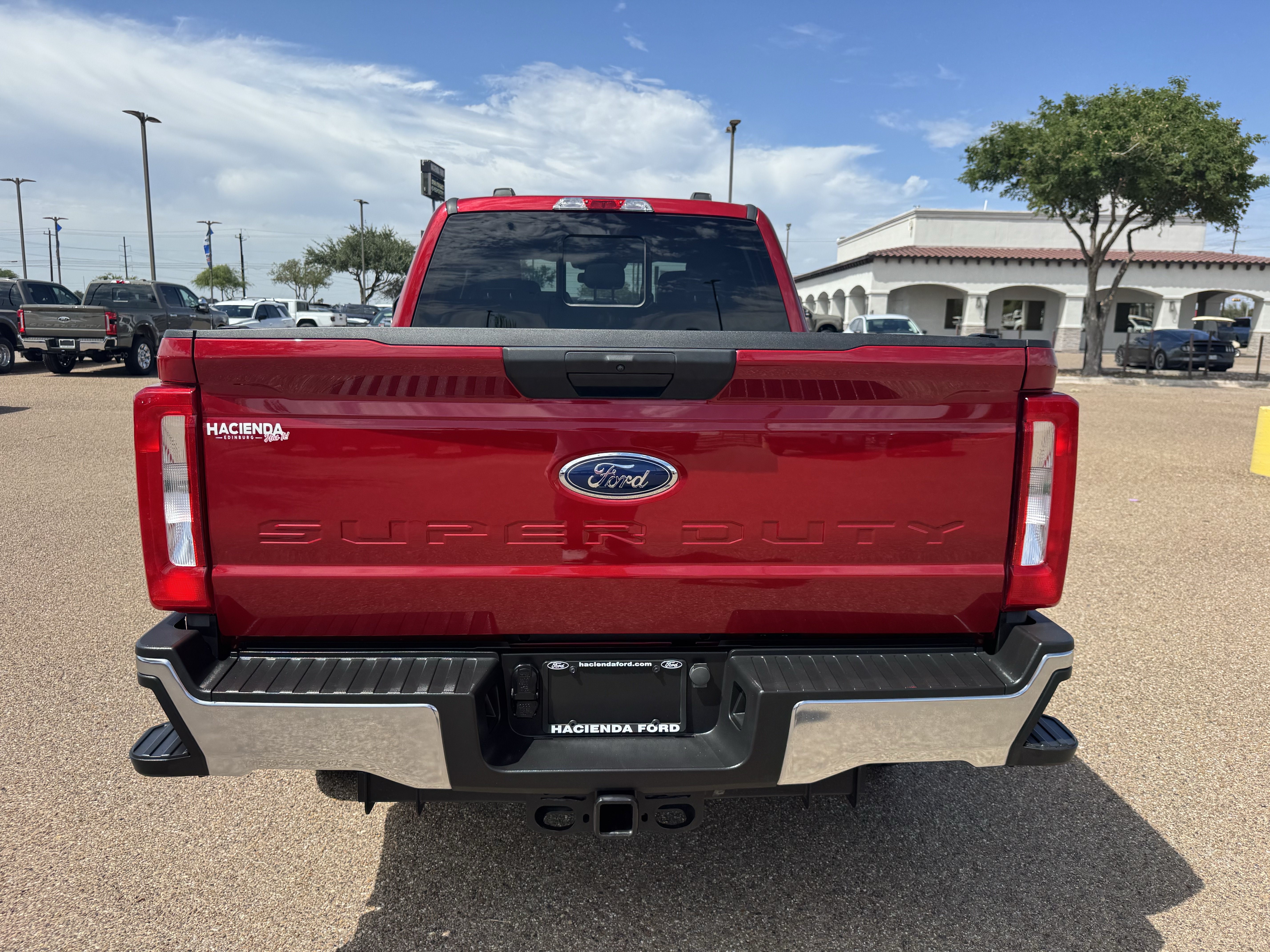 Certified 2023 Ford F250 XLT w/ FX4 Off-Road Package AWD/4WD image 3