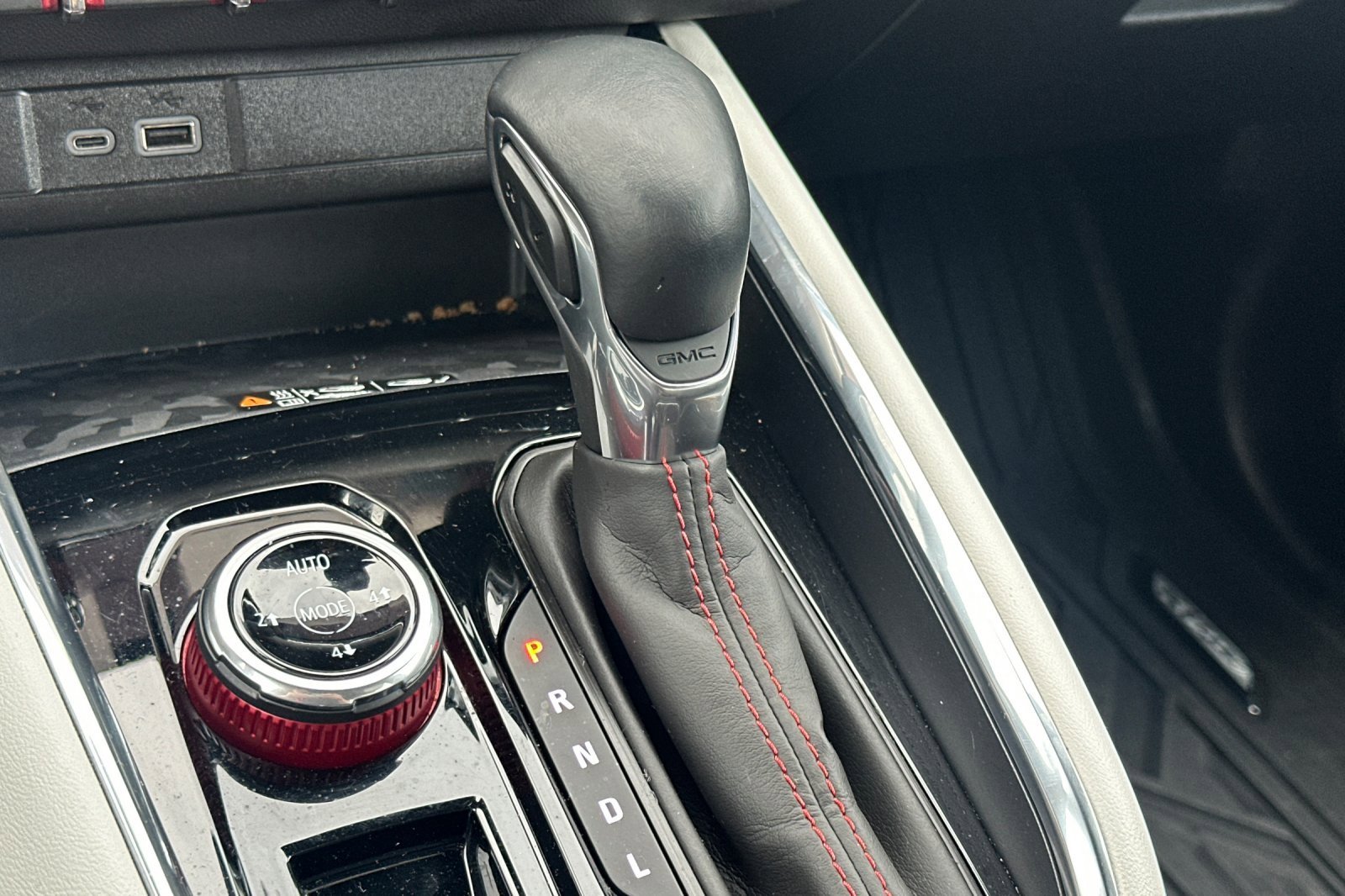 Used 2023 GMC Canyon AT4X w/ Edition 1 image 32