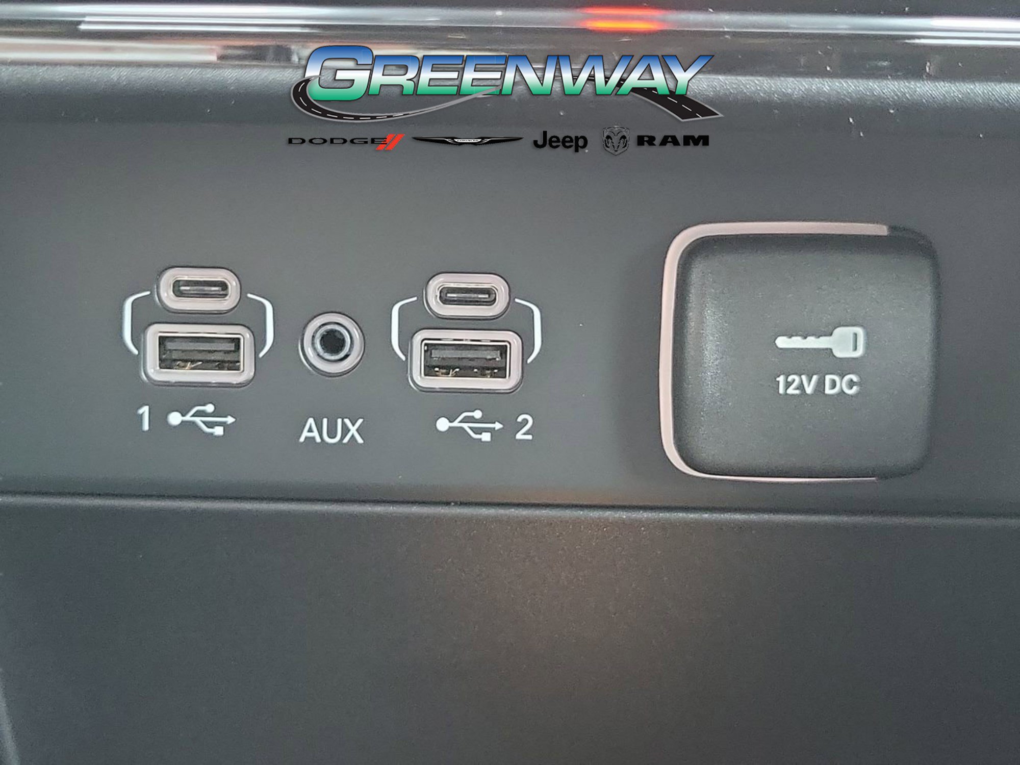 Used 2025 Jeep Grand Cherokee Limited RWD image 23