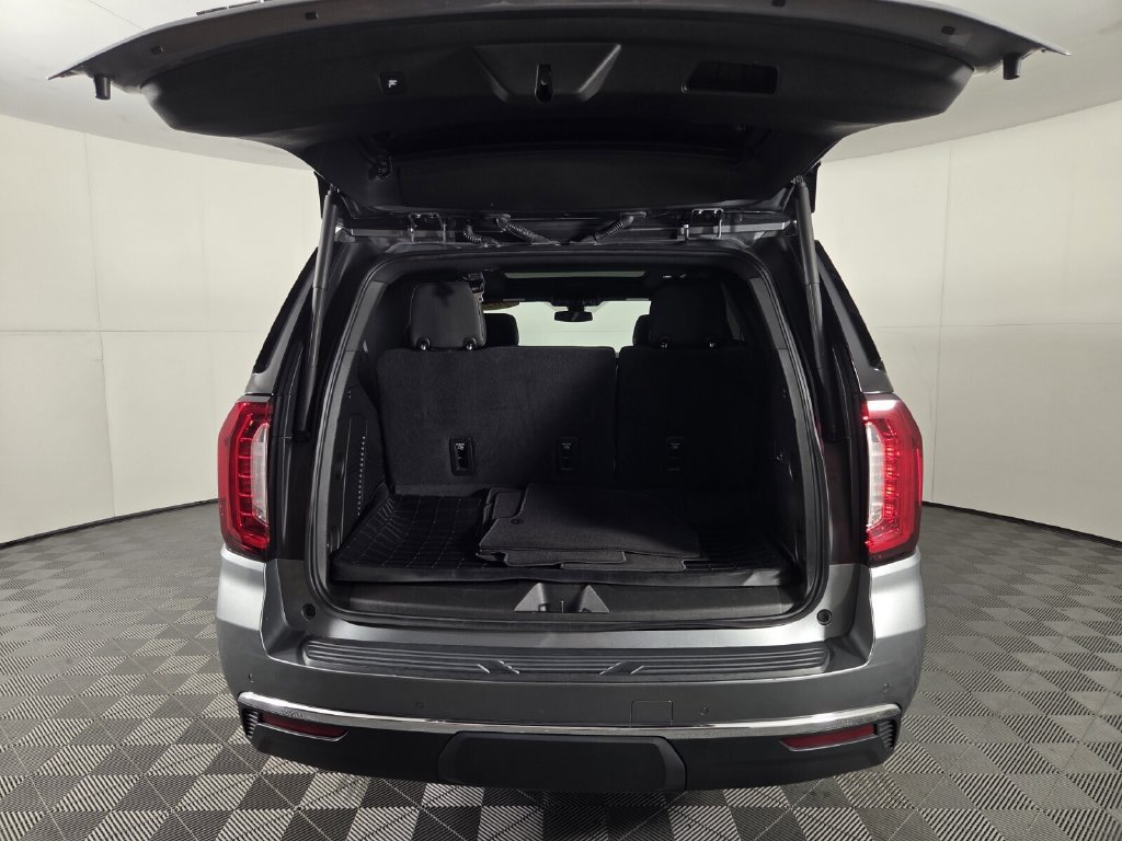 Used 2022 GMC Yukon SLT w/ SLT Premium Package RWD image 30
