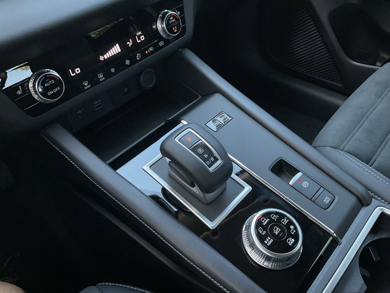 New 2026 Nissan Rogue SL image 37