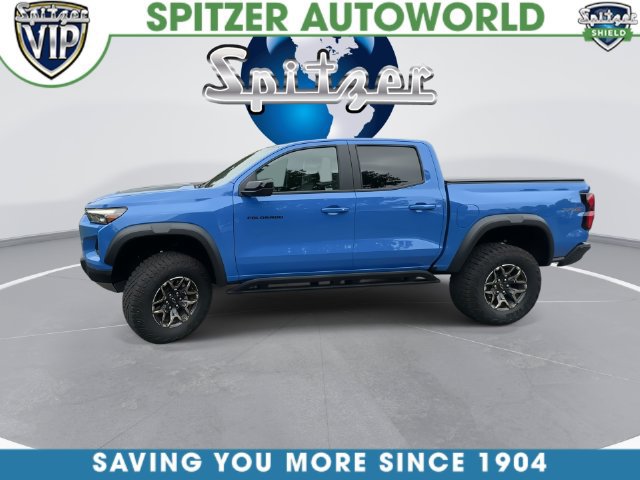 Used 2025 Chevrolet Colorado ZR2 w/ Technology Package AWD/4WD image 7