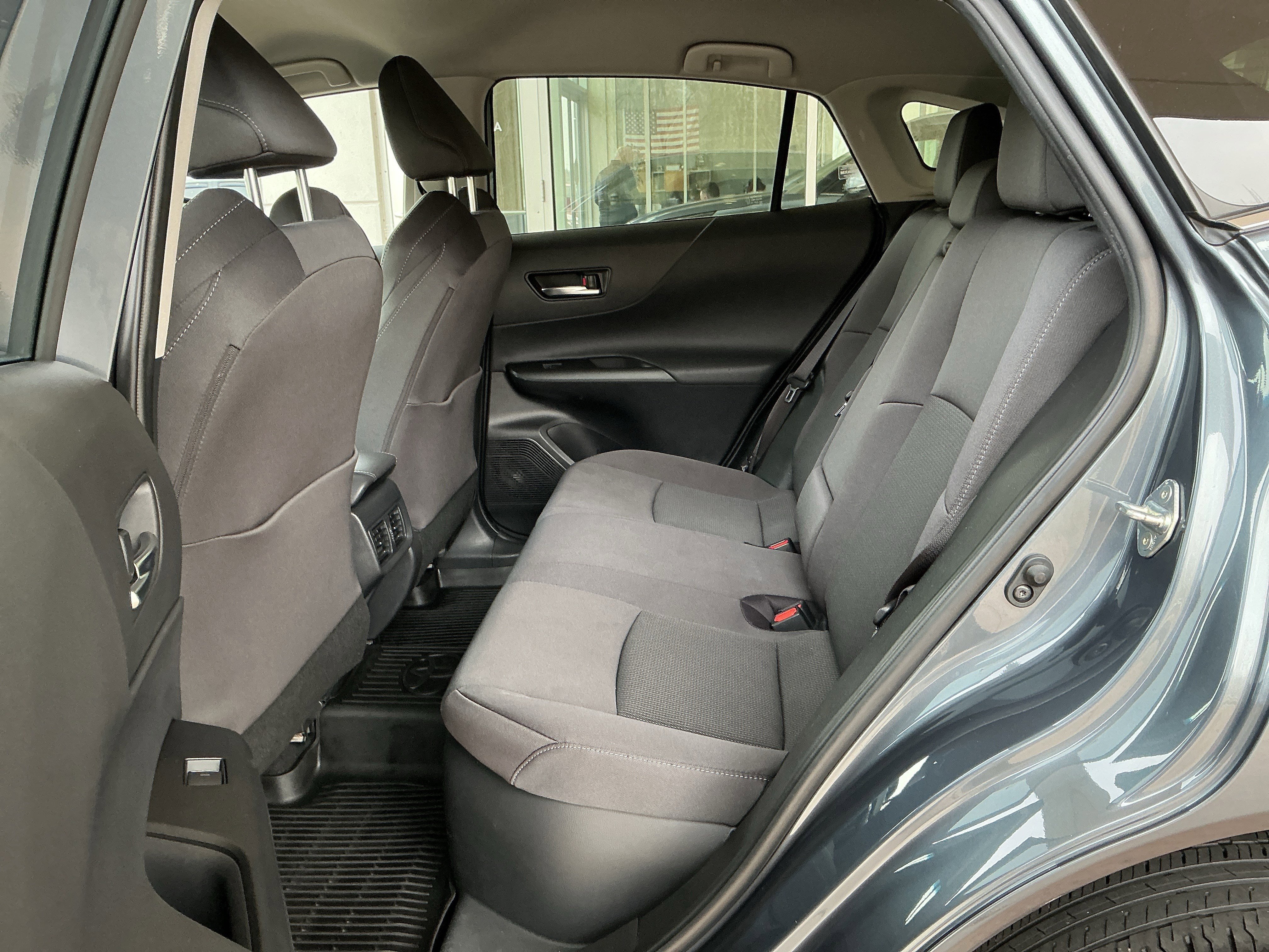 Used 2024 Toyota Venza LE AWD/4WD image 17