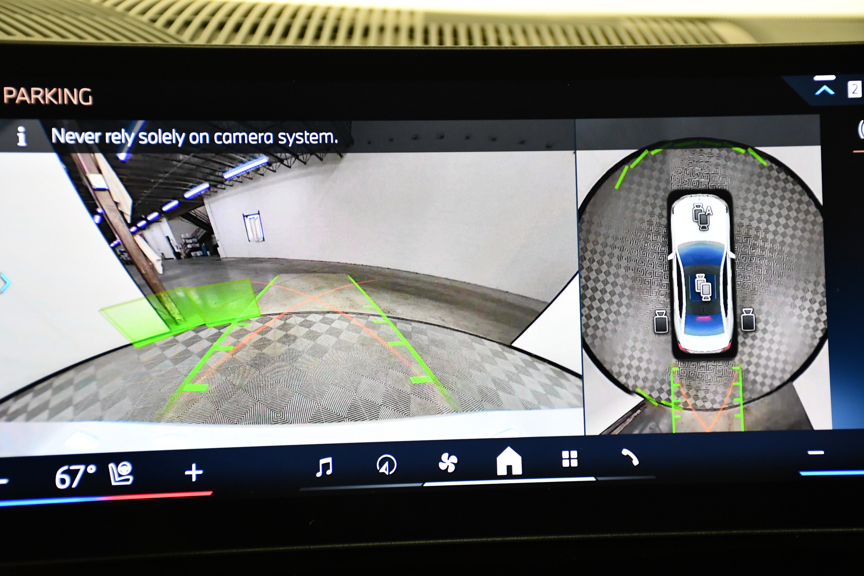 Used 2025 BMW 530i xDrive image 27