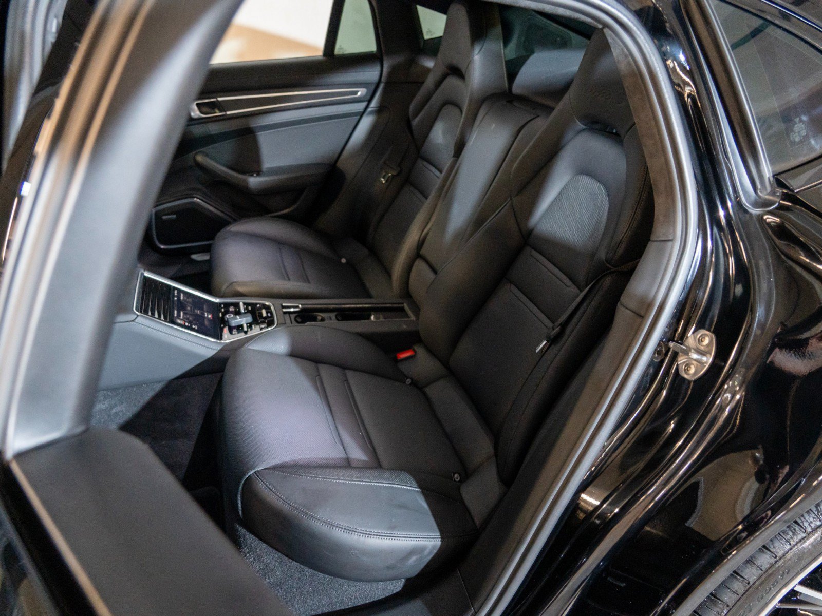 Certified 2021 Porsche Panamera Turbo S AWD/4WD image 24