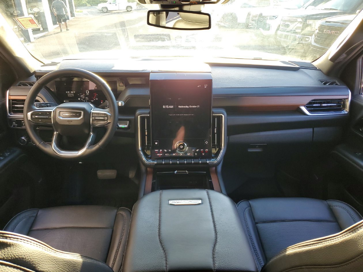 Used 2026 GMC Yukon Denali w/ LPO, Floor Liner Package RWD image 11