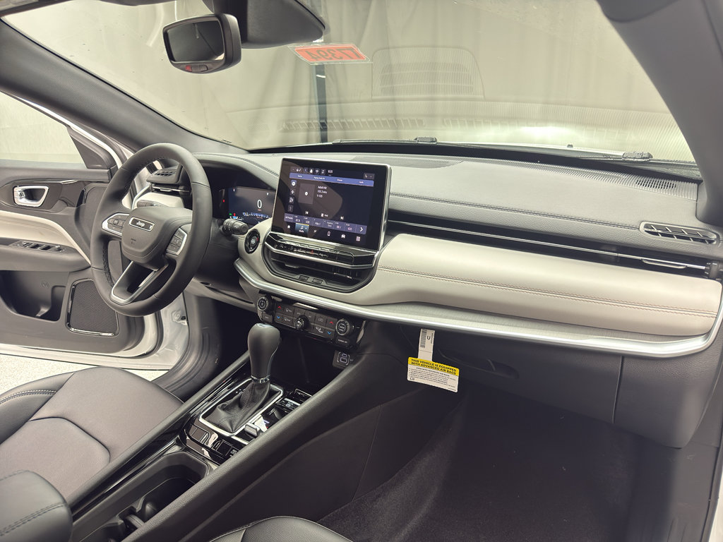 New 2026 Jeep Compass Limited AWD/4WD image 15