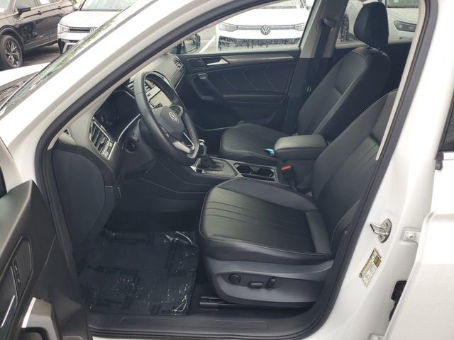 Certified 2023 Volkswagen Tiguan SE image 16